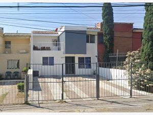 Casa en Venta en Hacienda Del Tepeyac Zapopan