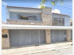 Casa en Venta en Jardines Alcalde Guadalajara