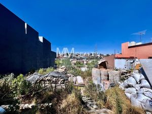 Bosques de las Lomas - Terreno con súper proyecto y licencia / Plot of land