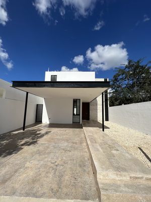 CASA DE 3 RECAMARAS EN VENTA EN PRIVADA EN CONKAL