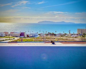 HERMOSAS RESIDENCIAS CON VISTAS A LAS ISLAS CORONADO