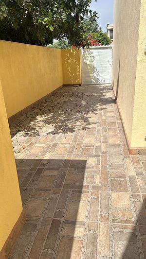 Renta de Casa con 2 Recámaras en Priv. Vosgos, Cedros