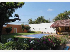 Casa en Venta en Hacienda Tetela Cuernavaca