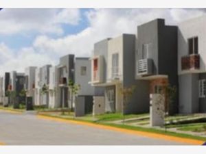 Casa en Venta en Parques de Tesistán Zapopan