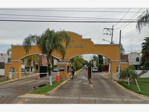 Casa en Venta en Jardines Del Edén Tlajomulco de Zúñiga