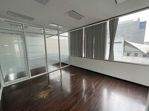 Renta Oficina 135 m2, Florencia- ACONDICIONADA