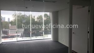 Renta oficina de 400m2 en edificio inteligente, corporativo en Montes Urales