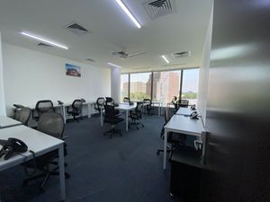 Renta Oficina 32m2, Amueblada, Reforma, Tabacalera, Servicios Incluidos.