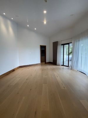 Casa de Lujo Moderna en Venta en Valle Real, Zapopan, Jal