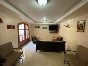 Pulgas Pandas Sur, casa en VENTA