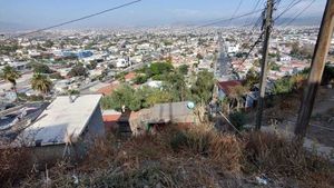 Terreno céntrico con vista al mar, Col. Sección Primera