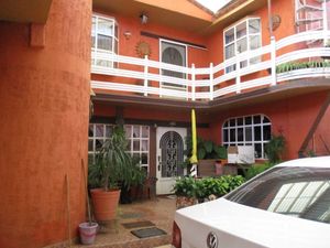 SE VENDE CASA EN EL CENTRO DE PATZCUARO