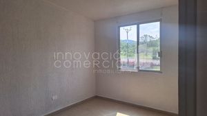 Casa en Venta en Palmares, de 2 niveles, dentro de privada con juegos infantiles