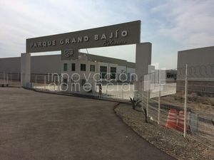 Terreno Industrial en Venta en Parque Industrial Grand Bajío, ideal para bodega