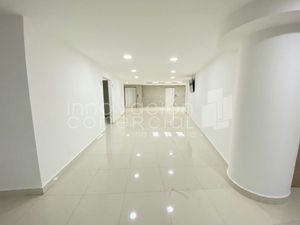 Consultorio en venta en Juriquilla, Nuevo, en Hospital Moscati, piso 13