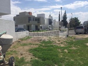 Terreno en Venta en Sonterra, dentro de privada con amenidades