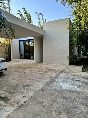 Venta de hermosa casa en Conkal, Flor de María