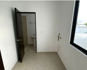 RENTA TOWNHOUSE AL NORTE DE MERIDA, SANTA GERTRUDIS COPO