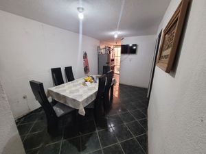 MUY CERCA DEL DEP. HISPANO-MEXICANO, CASA EN VENTA EN U.H. PROGRESO, S.L.P.