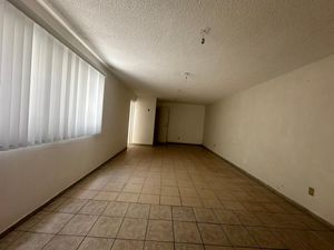 DEPARTAMENTO EN VENTA EN CHAPALITA PARA REMODELAR