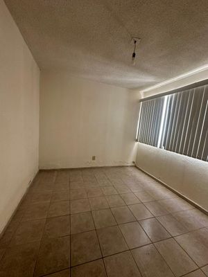 DEPARTAMENTO EN VENTA EN CHAPALITA PARA REMODELAR