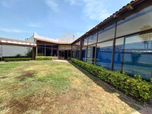 TERRENO COMERCIAL EN VENTA AV. CONCHITAS