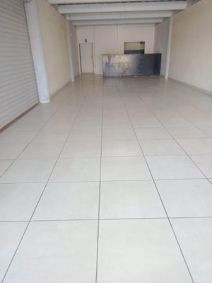 LOCAL COMERCIAL EN RENTA EN PLAZA TARASCA, EN TLAJOMULCO DE ZUÑIGA