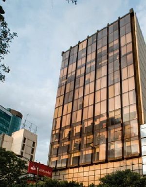 Renta de las oficinas súper Iluminadas