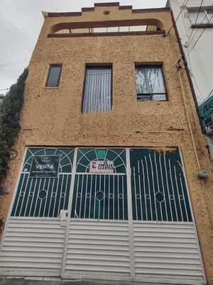 BAJA DE PRECIO!!! Casa en venta sobre avenida Frontera en San Angel.