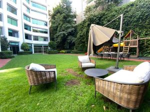 Departamento sobre Paseo de los Laureles