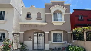 Se vende casa en Urbi Quinta del Cedro, Tijuana