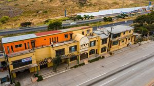 Se vende eficio con 1000 m2 de construcción en blvd. Popotla, Rosarito