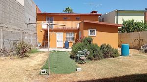 Se vende casa con amplio patio en fracc. Las Palmas, Tijuana, B.C.