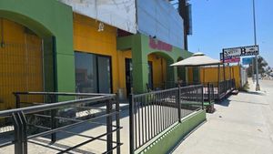 Se renta local en Plaza California, Garita de Otay Tijuana