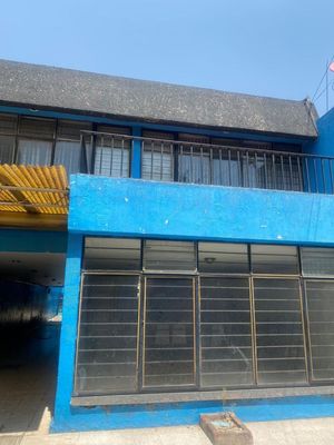 ¡Oportunidad Única en El Sifón, Iztapalapa! Casa Espaciosa para Remodelación