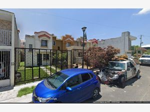 Casa en Venta en Paseos de Santiago Tonalá