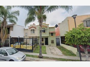 Casa en Venta en Paseos de Santiago Tonalá