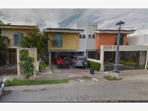 Casa en Venta en Residencial Fluvial Vallarta Puerto Vallarta