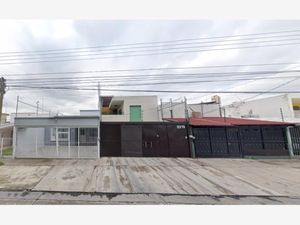 Casa en Venta en Jardines de La Cruz 1a. Sección Guadalajara