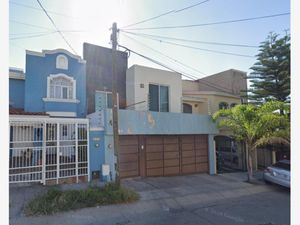 Casa en Venta en Jardines Vallarta Zapopan