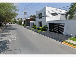 Casa en Venta en Valle de Santa Engracia San Pedro Garza García