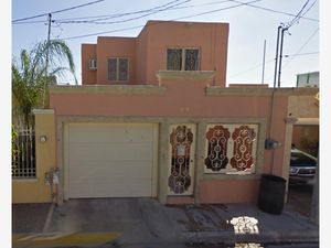 Casa en Venta en Los Encinos Nuevo Laredo