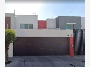 Casa en Venta en Residencial Esmeralda Norte Colima