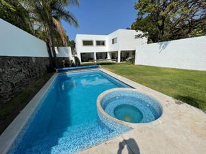 Casa en Venta en Lomas de Atzingo Cuernavaca