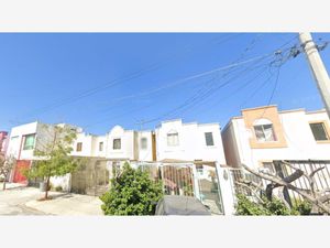 Casa en Venta en Paseo las Palmas II Apodaca