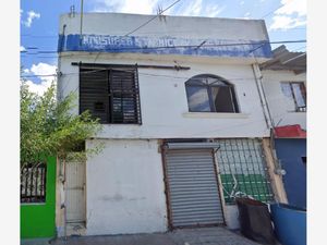 Casa en Venta en Santo Domingo (Fom. 34) San Nicolás de los Garza