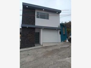 Casa en Venta en Lomas de la Presa Tijuana