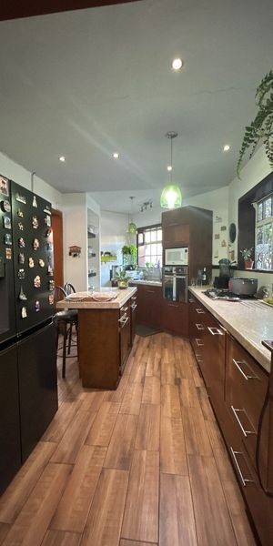 CASA EN VENTA EN ESQUINA - COLONIA ITALIA PROVIDENCIA