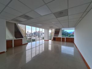 Renta de Oficina Del Valle | 107 m2 | Acondicionada