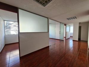 Renta de Oficina Del Valle | 80 m2 | Acondicionada